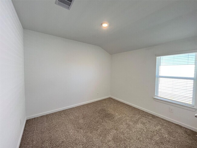 Building Photo - 14206 Black Cyn Ln