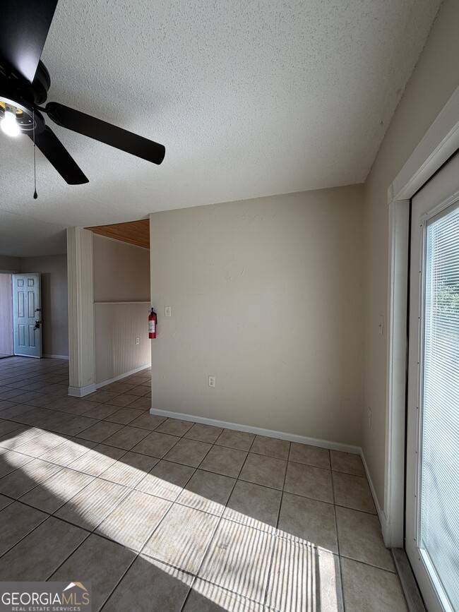 Building Photo - 508 Chateau Cir