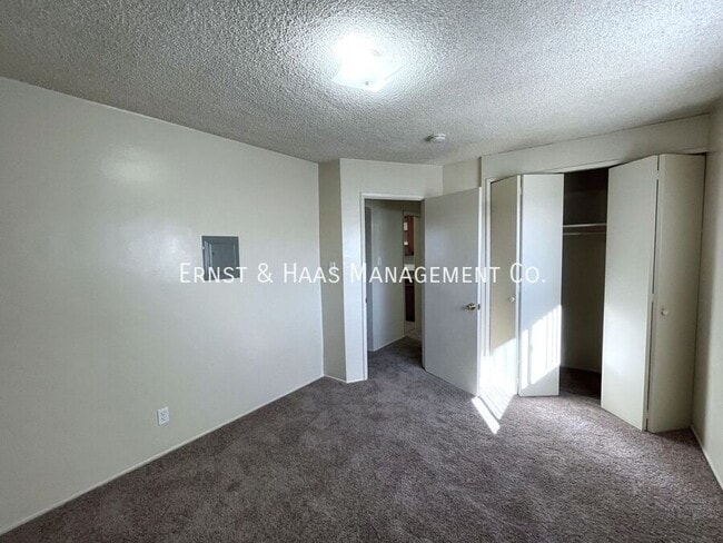 Building Photo - 9119 Rose St