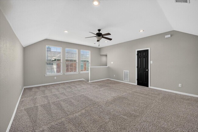 Building Photo - 2416 Greenbrook Dr