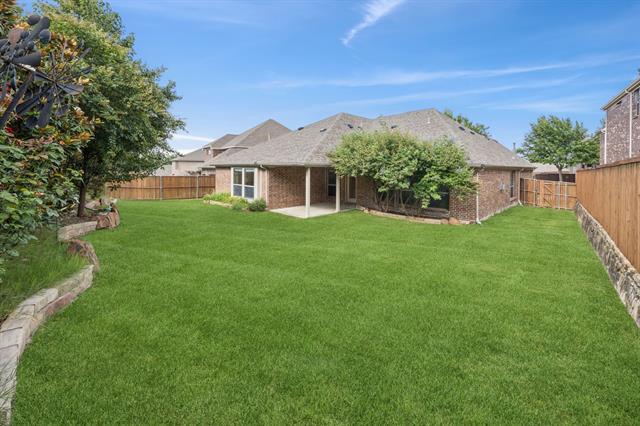 Building Photo - 501 Oak Point Dr