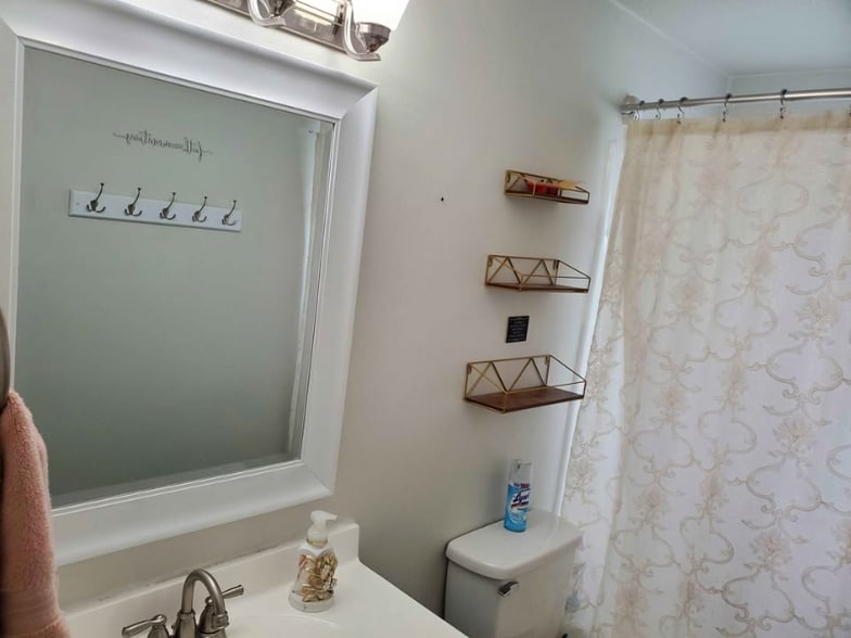 Building Photo - 1242 N 250 E