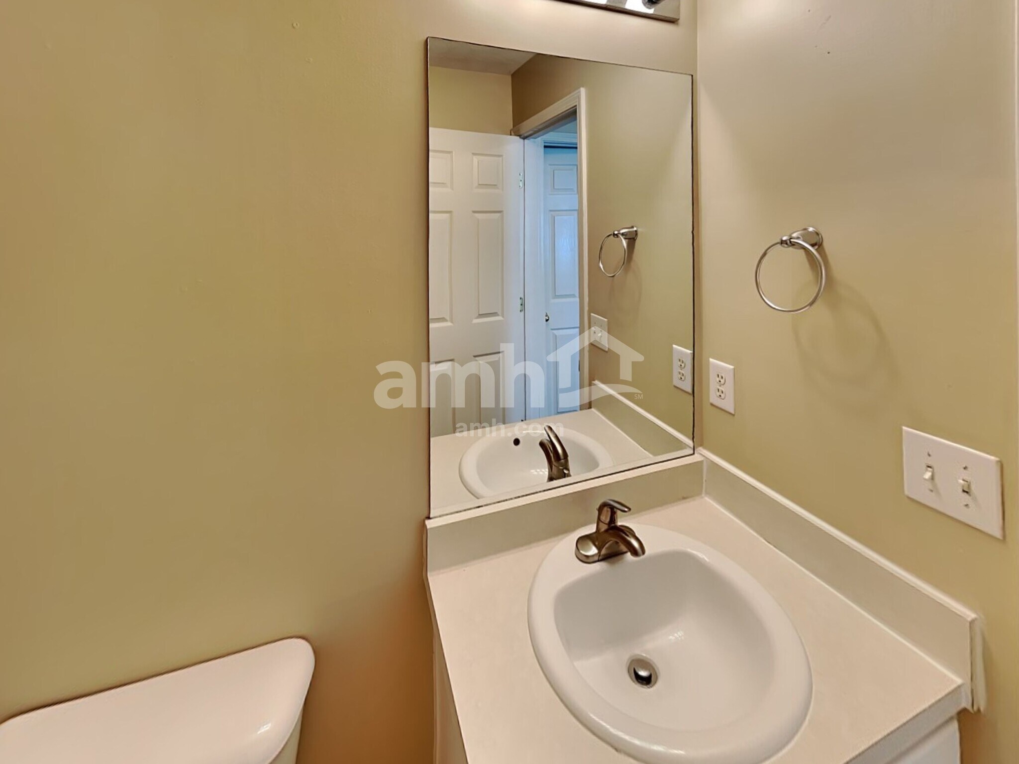 Building Photo - 3333 Cain Harbor Dr