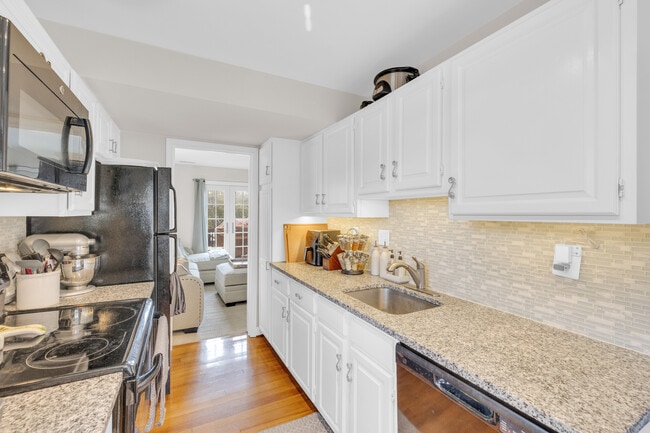 Building Photo - 4800 Bradley Blvd