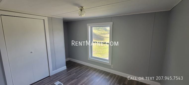 Building Photo - 98 Park Dr