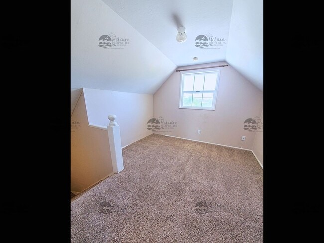 Building Photo - 2B/1B Home in Fallbrook!