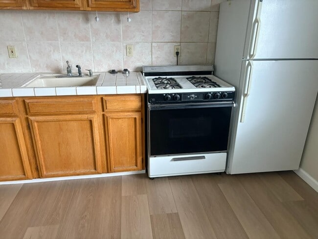 Building Photo - 712 Madison Ave