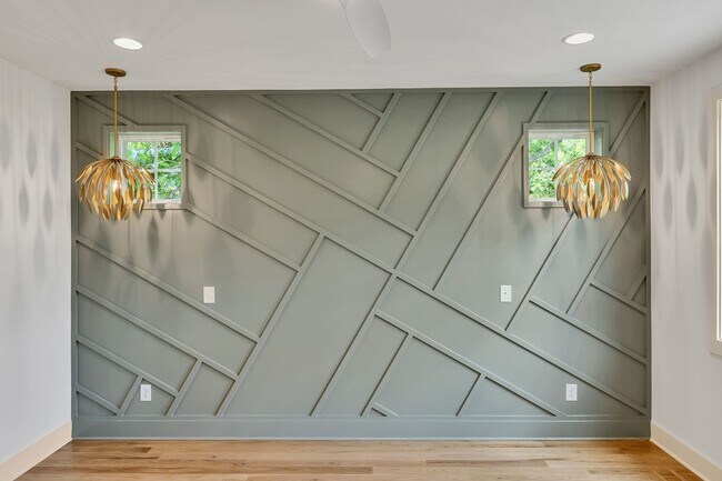 Building Photo - 660 Vernon Ave