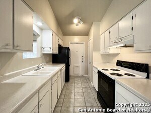 Building Photo - 3223 Leewood Dr