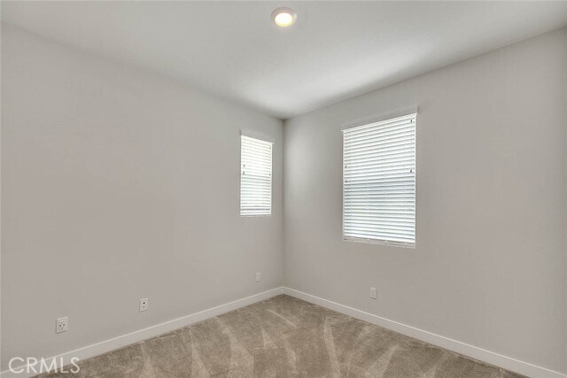 Building Photo - 6 Crown Point Dr