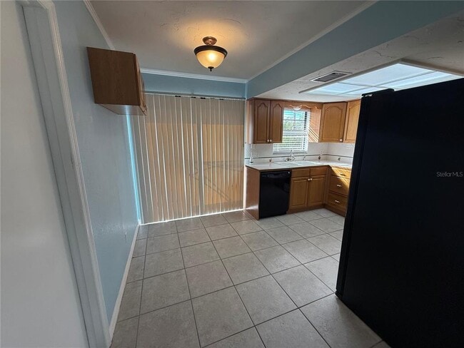 Building Photo - 15079 Rebecca Ave