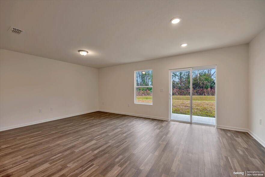 Building Photo - 45105 Red Brick Dr