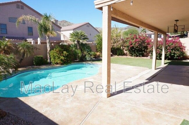 Building Photo - 15410 S 17th Ln