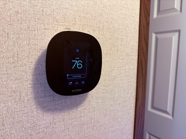 Building Photo - 595 FM 3228