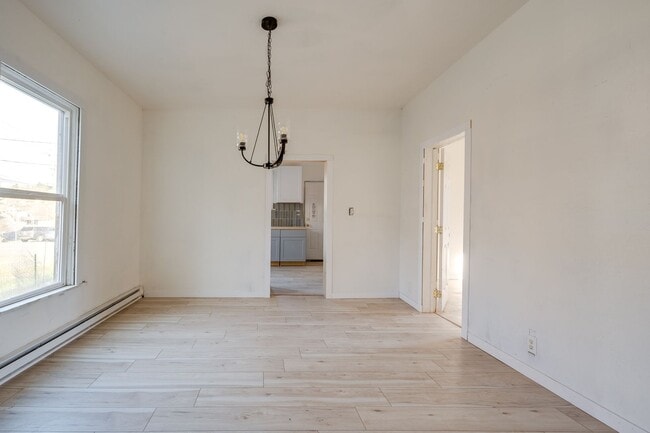 Building Photo - LEASE TAKEOVER - Remodeled 2 Bedroom Home ...