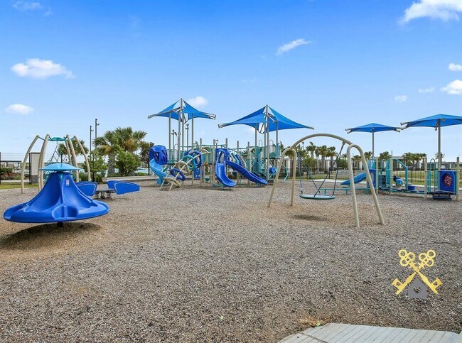 Building Photo - 2709 Golden Palms Ln
