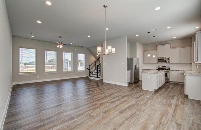Building Photo - 1741 Cove Cres Ct