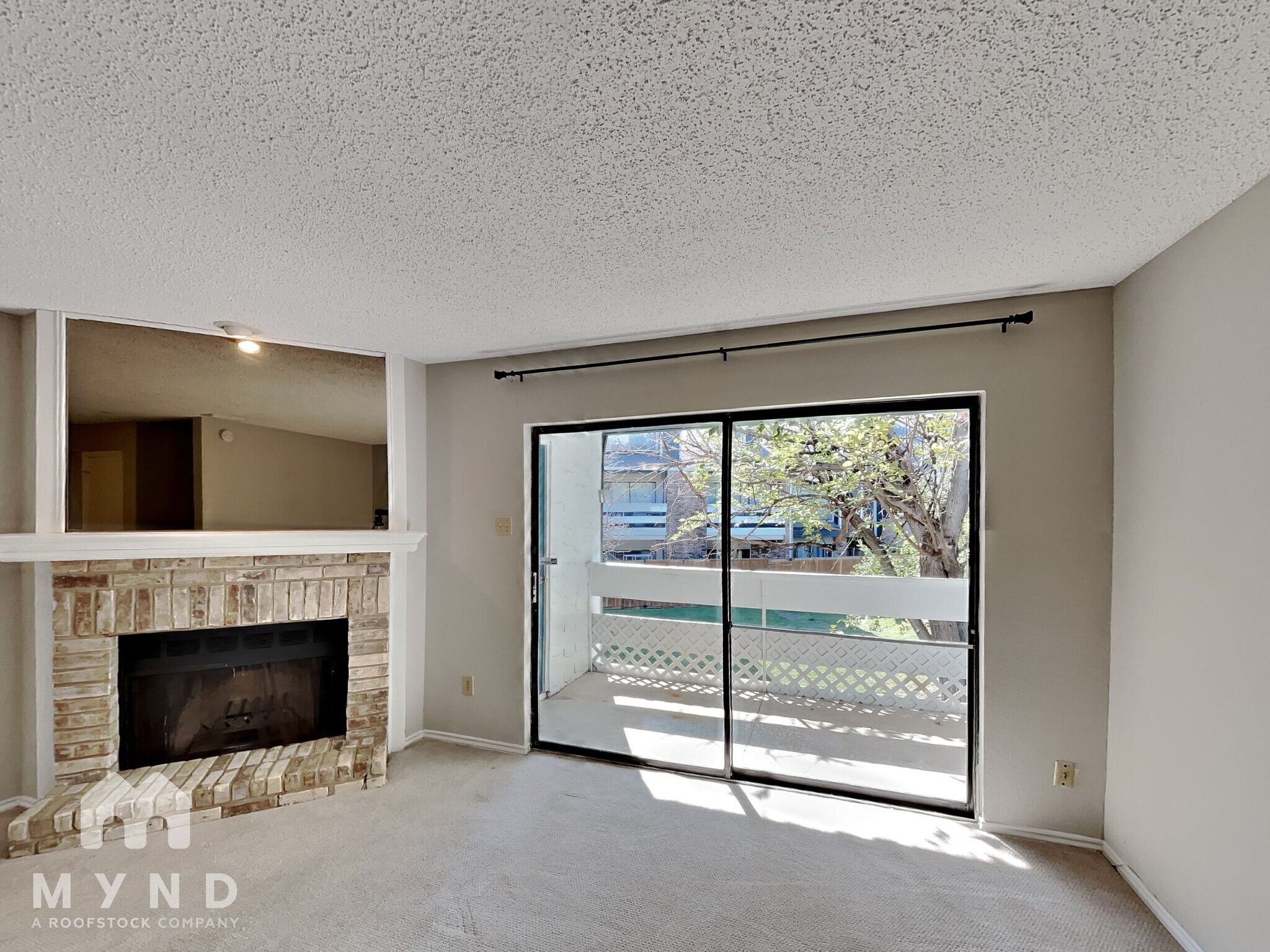 Building Photo - 5840 Spring Valley Rd