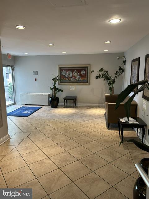 Building Photo - 1005 Chillum Rd