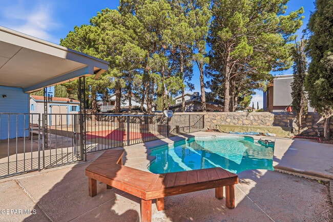 Building Photo - 2356 Juliette Low Dr