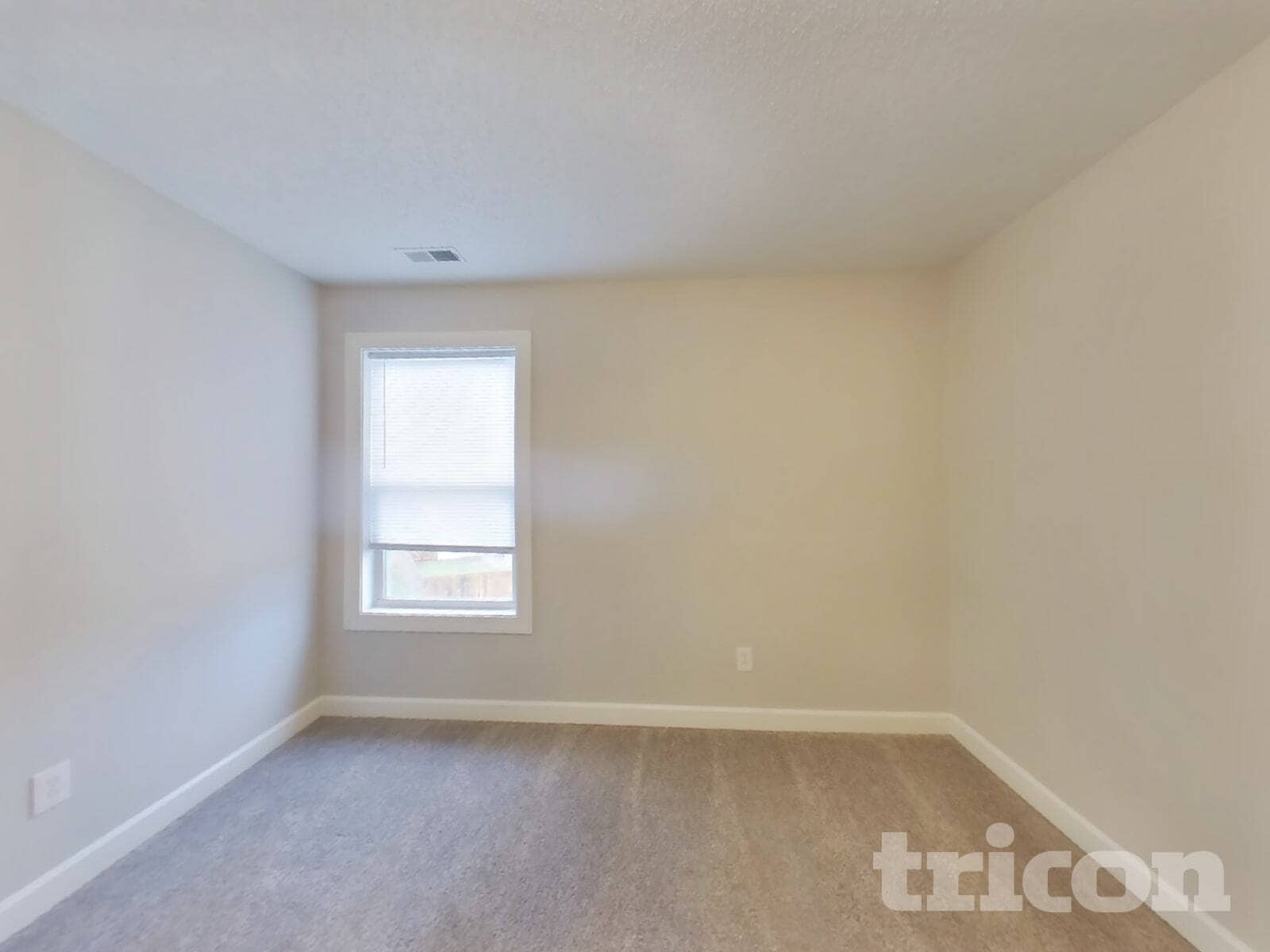 Building Photo - 1044 Hazelwood Dr