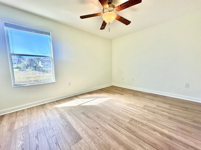 Building Photo - Upscale and modern 5bedroom/2.5bath home in Festival Community!