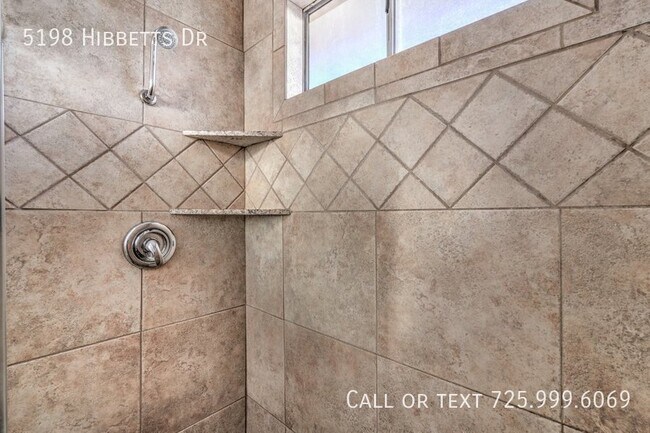 Building Photo - 5198 Hibbetts Dr