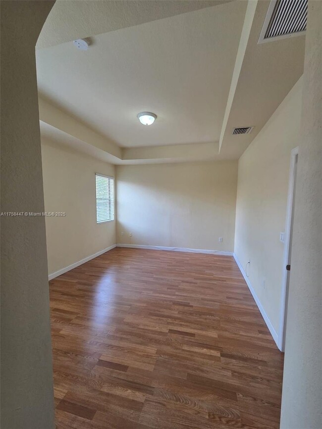Building Photo - 3456 W 90th St