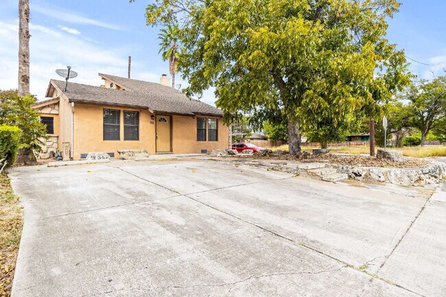 Building Photo - Special Offer: Get $300 OFF your first month’s rent!