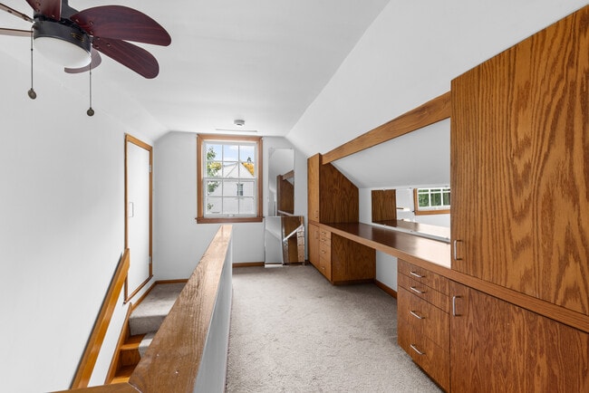 Building Photo - 625 Welty Ave