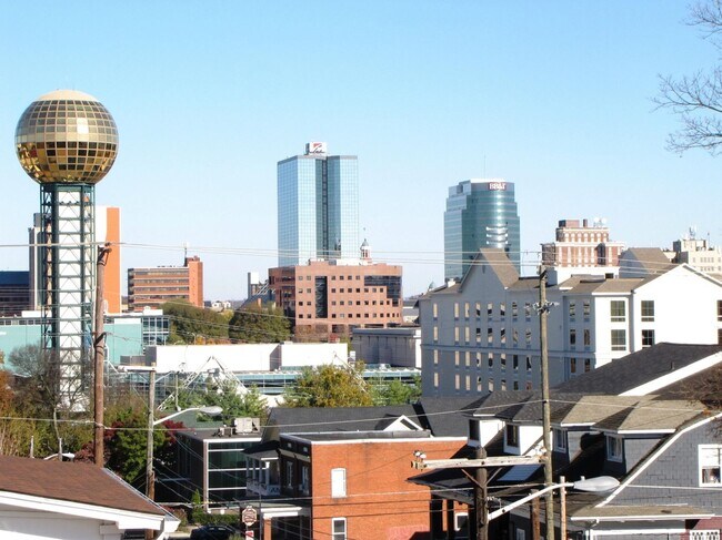 Building Photo - Live in the Heart of Fort Sanders | 1BR Condo Near UTK with Pool, Parking & City Views