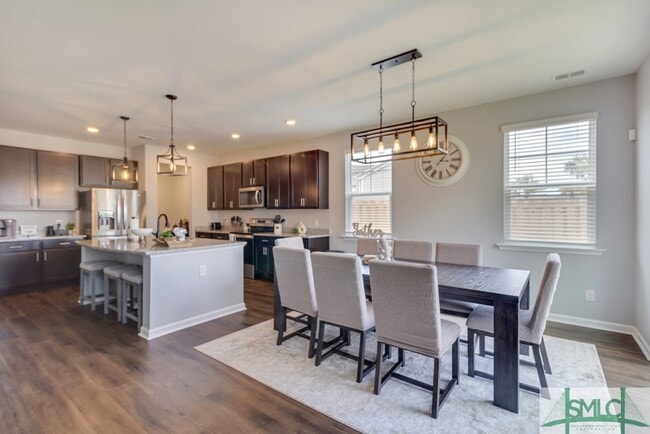 Building Photo - 102 Palmer Pl