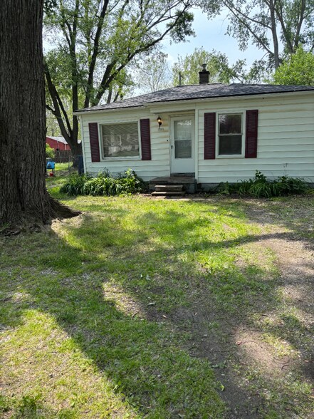 Primary Photo - 19383 Inkster Rd