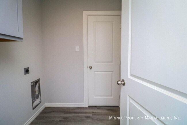 Building Photo - 2525 137th St