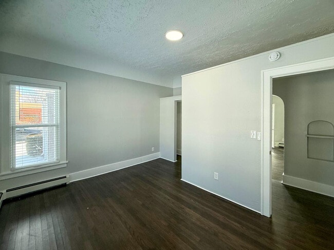 Building Photo - 36465 Main St