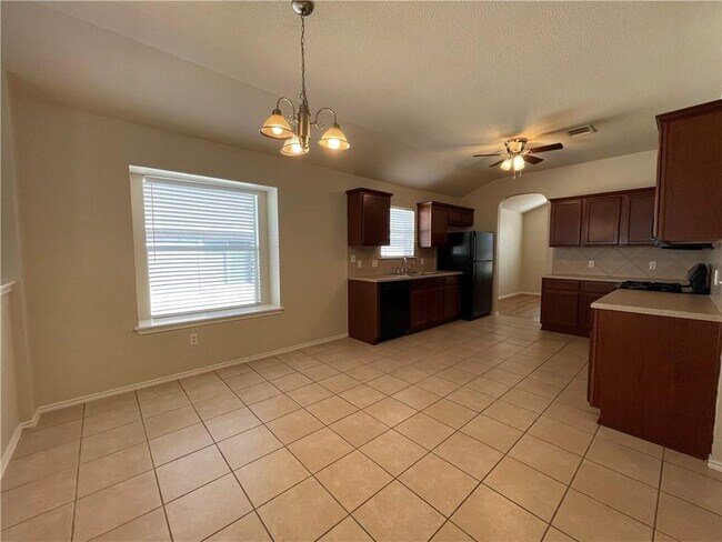 Building Photo - 2504 Pearson Way