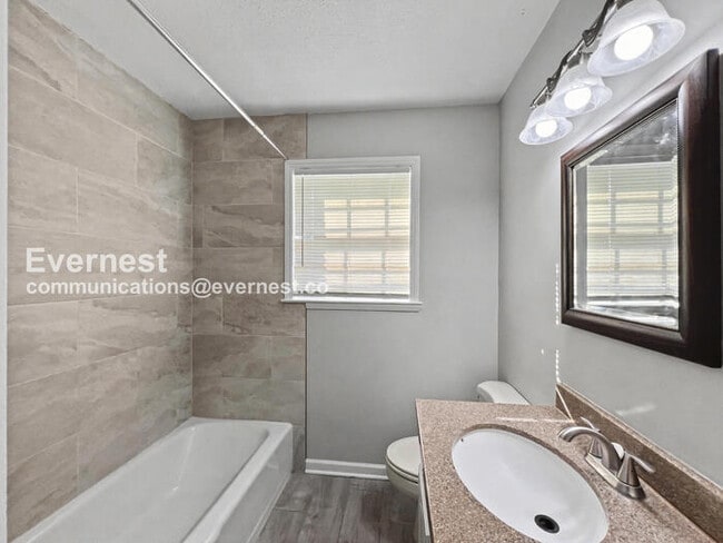 Building Photo - 3484 Naylor Dr