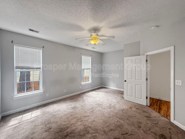 Building Photo - 2909 Sweetleaf Ln