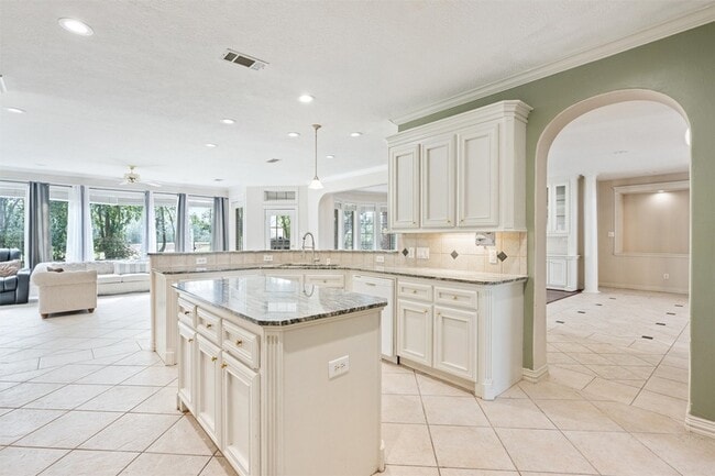 Building Photo - 3311 El Dorado Blvd