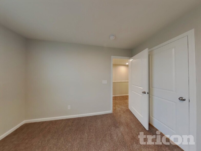 Building Photo - 838 Sunchaser Rd