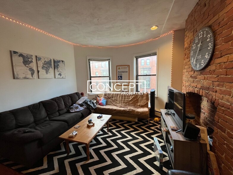 Building Photo - 610 Columbus Ave