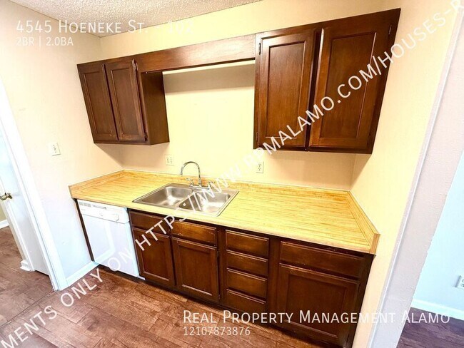 Building Photo - 4545 Hoeneke Dr