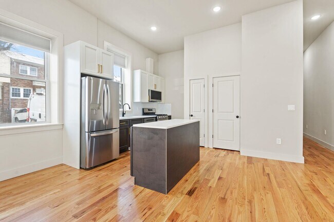 Building Photo - 150 West Side Ave