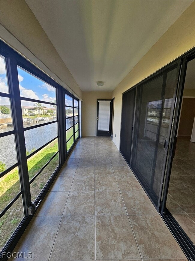 Building Photo - 1221 SE 46th Ln