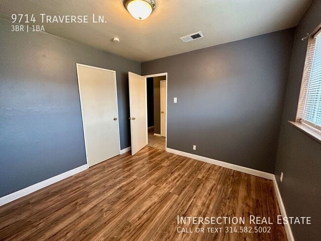Building Photo - 9714 Traverse Ln
