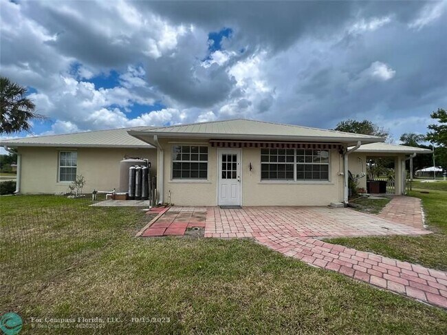 Building Photo - 1051 SW 85th Way