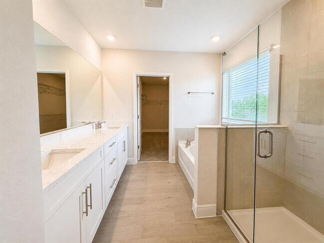 Building Photo - 18035 Cider Ml Ln