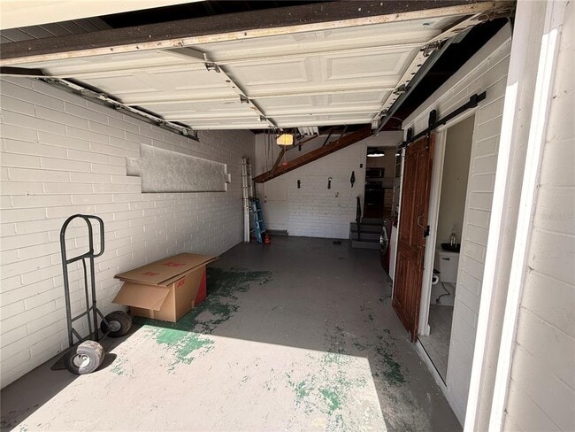 Building Photo - 1415 Oakley St