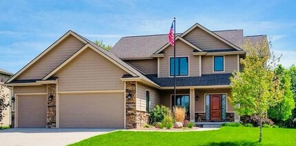 Building Photo - 8700 Wooded Point Dr