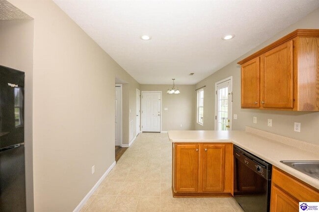 Building Photo - 122 W Donna Reed Blvd